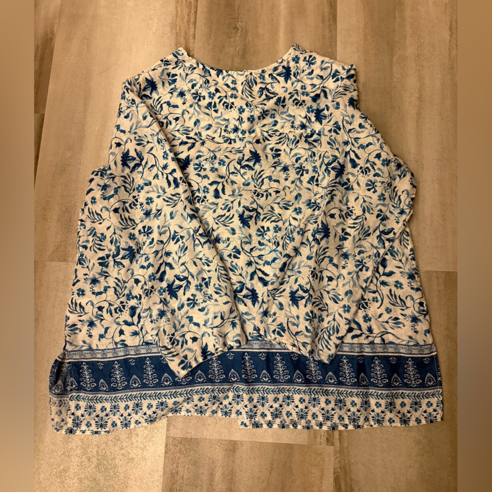 Joie Blue Floral blouse - Picture 3 of 10